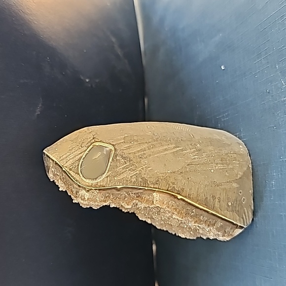 Crystal - Picture 3 of 5